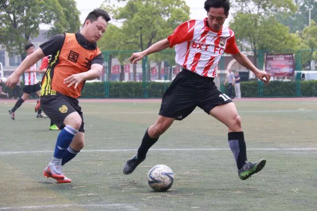 上海迪士尼对盲杖入园问题致歉，并明确无需登记